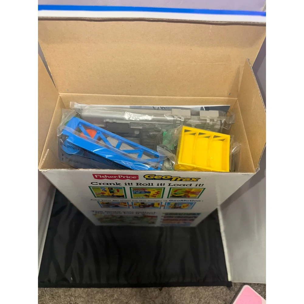 Fisher Price GeoTrax Liftin Roll Barrel Loader H4833 Rail Road System Open Box